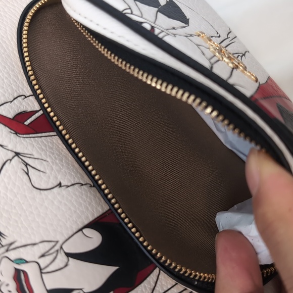 Coach CC158 Disney X Mini Court Backpack With Cruella Motif Gold/Chalk Multi - Picture 7 of 16